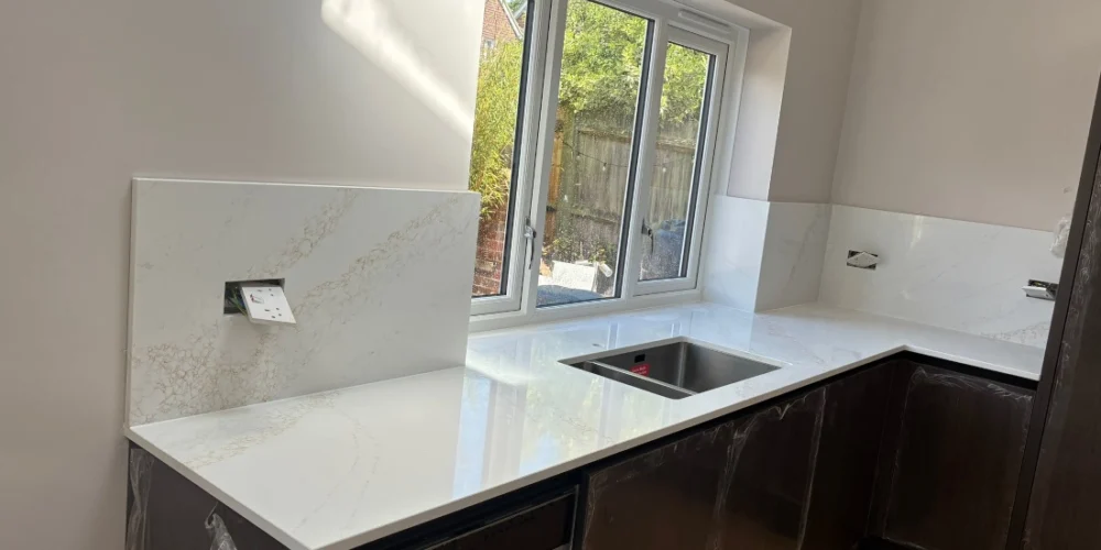 calacatta-maestro - rochester Calacatta Maestro Quartz - Rochester, Kent